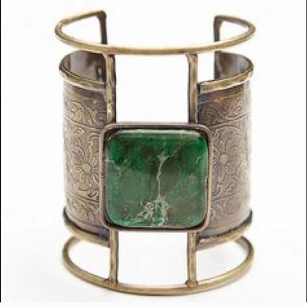 NWOT Free People caged stone cuff